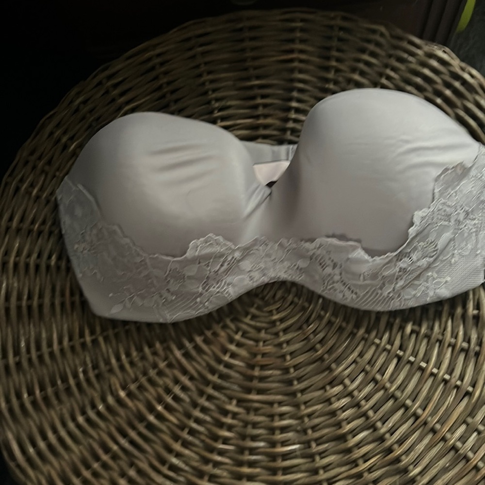Victoria’s Secret Gray Strapless Bra